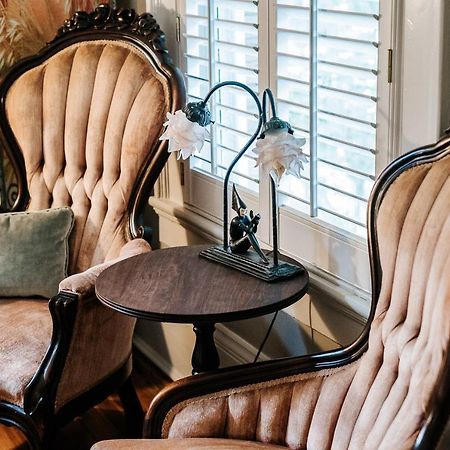 Heritage House Bed & Breakfast - Boutique Adults-Only Inn ไอเพไลกา ภายนอก รูปภาพ