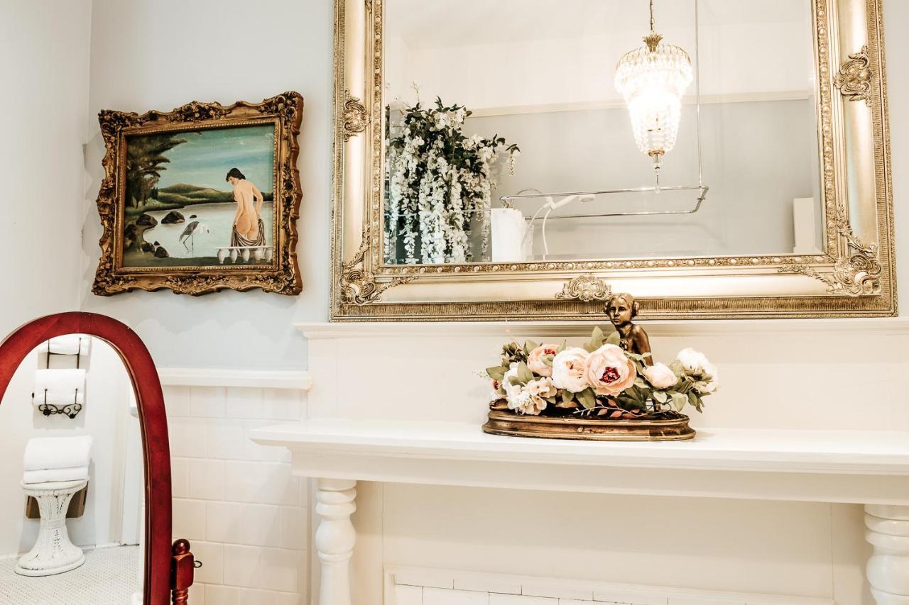Heritage House Bed & Breakfast - Boutique Adults-Only Inn ไอเพไลกา ภายนอก รูปภาพ